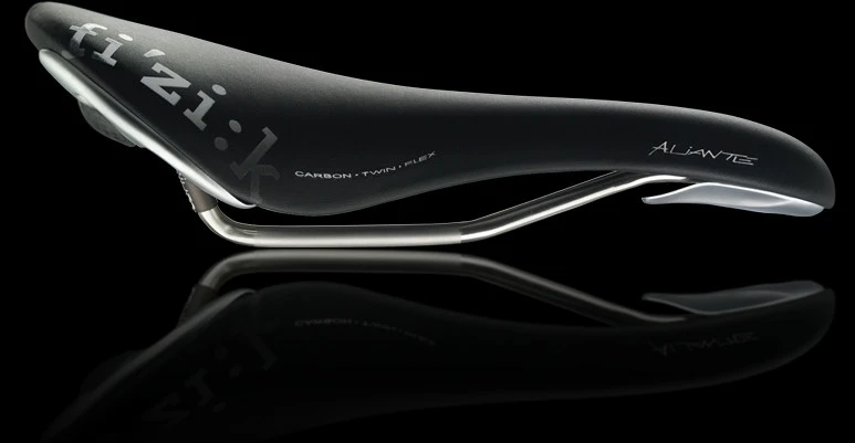 Fizik Fi'zi:k Aliante Carbone Kium Selle Vélo Route Couleur Au Choix 5 Fizik Fi'zi:k Aliante Carbone Kium Selle Vélo Route Couleur Au Choix – Image 3