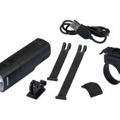 Eclairage Vélo Avant Giant Recon HL 700 Lumens -Vélos Soldes Magasin eclairage velo avant giant recon hl 700 lumens pack