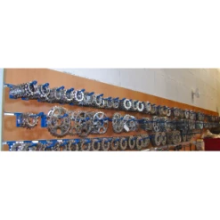 Lot Important De 1200 Pignons Miche Pour Shimano Et Campagnolo -Vélos Soldes Magasin lot important de 1200 pignons miche pour shimano et campagnolo 2