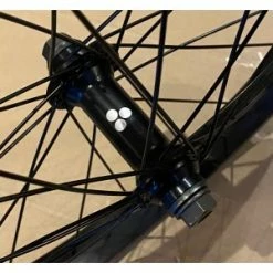 Flybikes Roue Avant Bmx FLYBIKE TREBOL 20" Street Park -Vélos Soldes Magasin roue avant bmx flybike trebol 20 street park 3